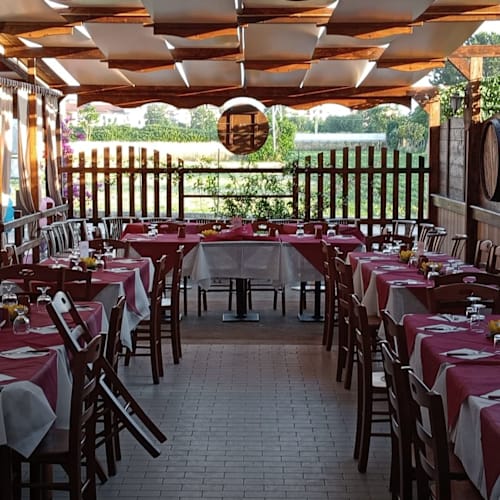 Osteria N°100, Curti