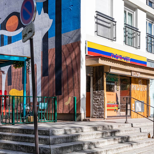El Pueblito, Paris