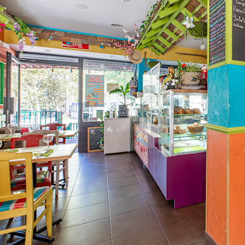 El Pueblito, Paris