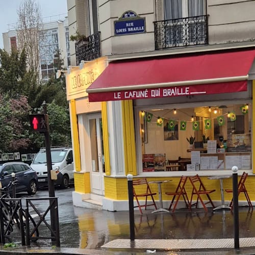 Le Cafuné qui braille, Paris