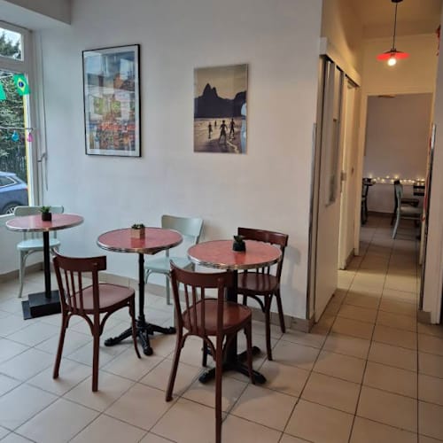 Le Cafuné qui braille, Paris