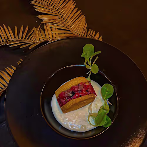 Ananda Castle, Adrano