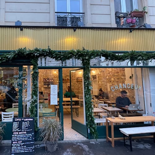 Chanceux, Paris