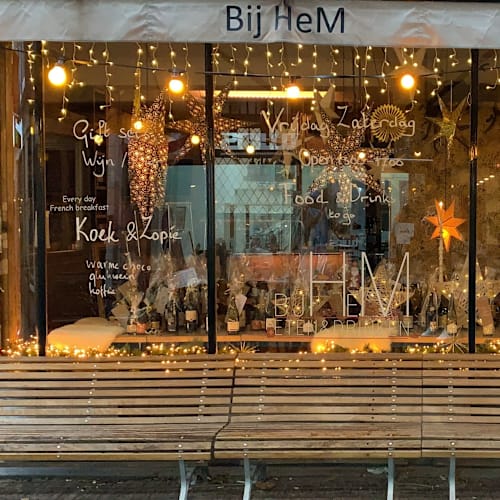 Bij Hem, Den Haag