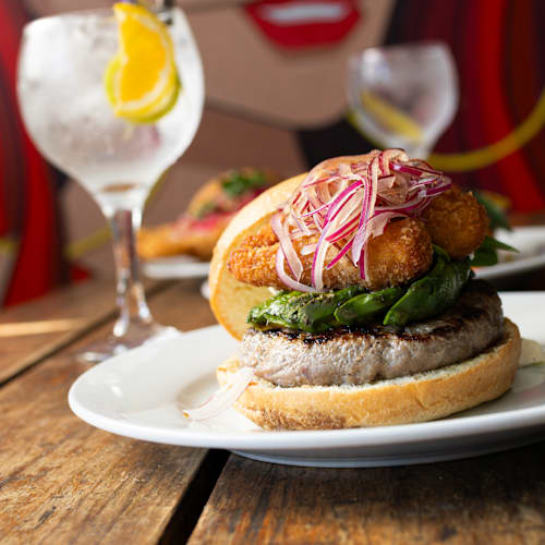 A Mano Gin&Burgers Bcn, Barcelona