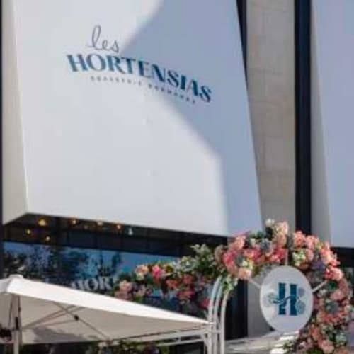 Les Hortensias, Douains