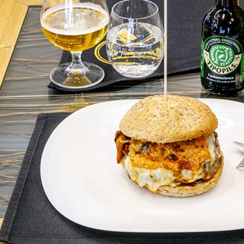 Donna Burgherita, Milano