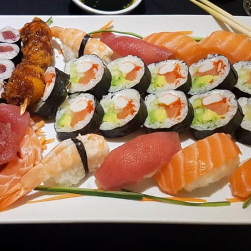 Tsuki Sushi Bar, Arona