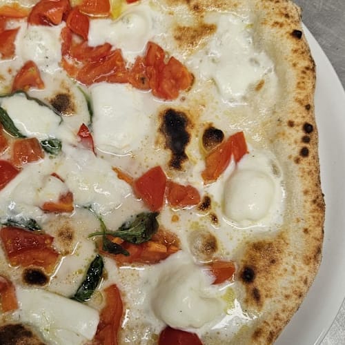 Passione Napoletana, Villaggio del Sole