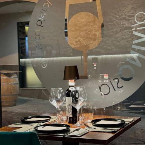 Divinosia Enoteca Bistrot, Giffoni Valle Piana