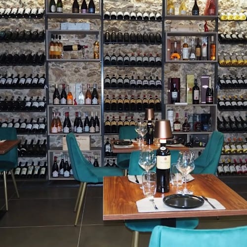 Divinosia Enoteca Bistrot, Giffoni Valle Piana