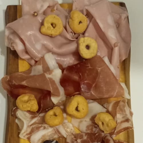 Divinosia Enoteca Bistrot, Giffoni Valle Piana