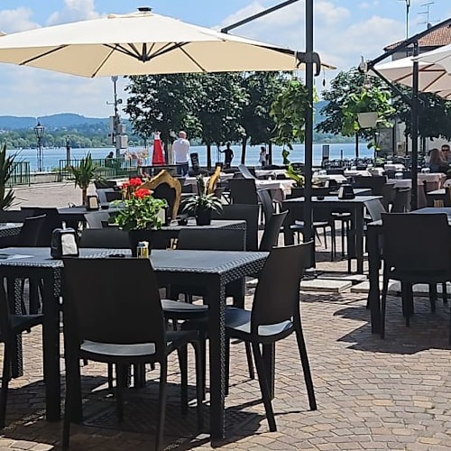 GOLD loungebar & food, Arona