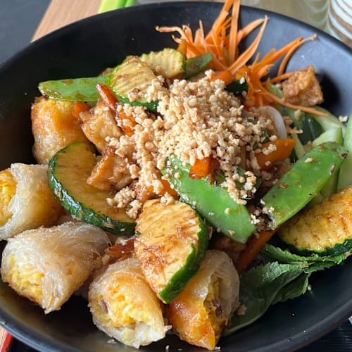 Buja végétarien, Paris