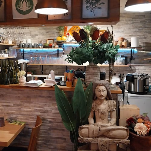 Buja végétarien, Paris