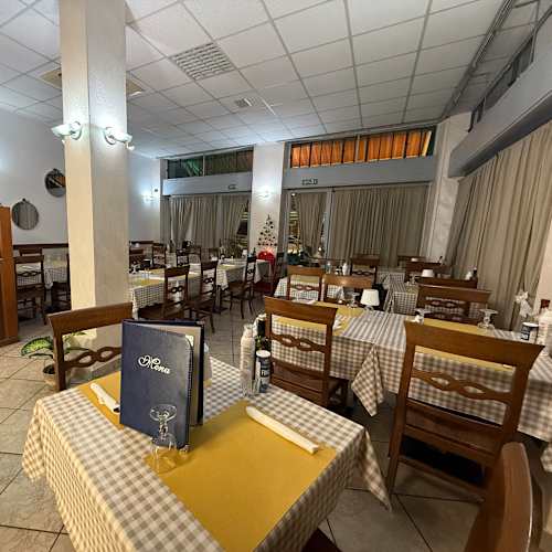 Nuevo Don Carlos, Varese