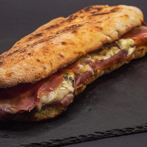 A' Pazziella, Latina Scalo