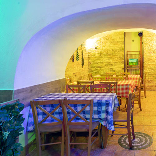 Locanda del sole, Napoli