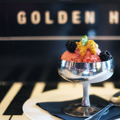 Golden Hits, Stockholm