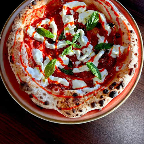 Caravaggio Pizza & Diversi, Petraro