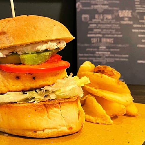 Squisio Cocktails & Burgers, Prato