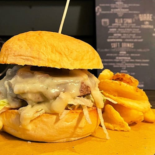 Squisio Cocktails & Burgers, Prato