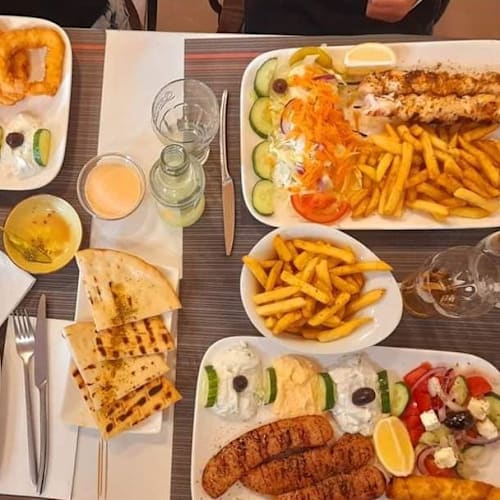Kefi Taverna, Evere