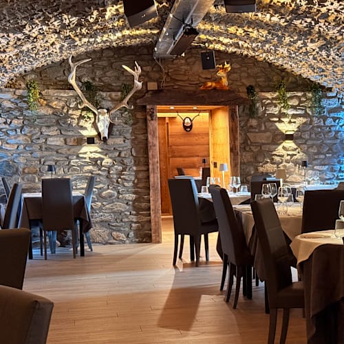 Grotta del Cervo, Aosta