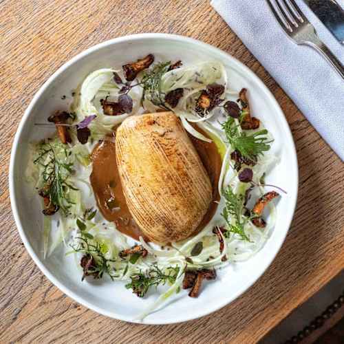 Les Petits Parisiens, Paris