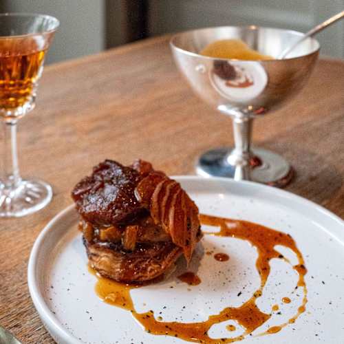 Les Petits Parisiens, Paris