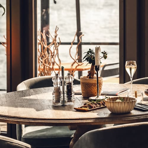 Twenty7 Aan De Maas, Rotterdam