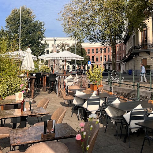 Twenty7 Aan De Maas, Rotterdam