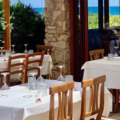 Villa Tamerici, Porto Corallo