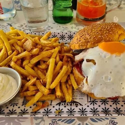 Barmácia Gastro Bar, Colares