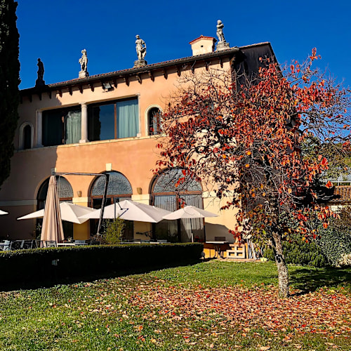 Villa Bassi, Zugliano
