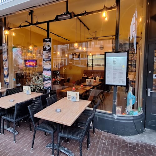 Uno Mas, Amsterdam