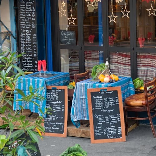 Le Petit Bleu, Paris