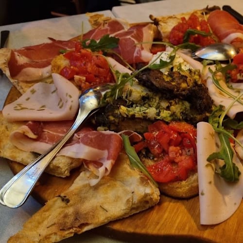 Gallo Matto, Roma