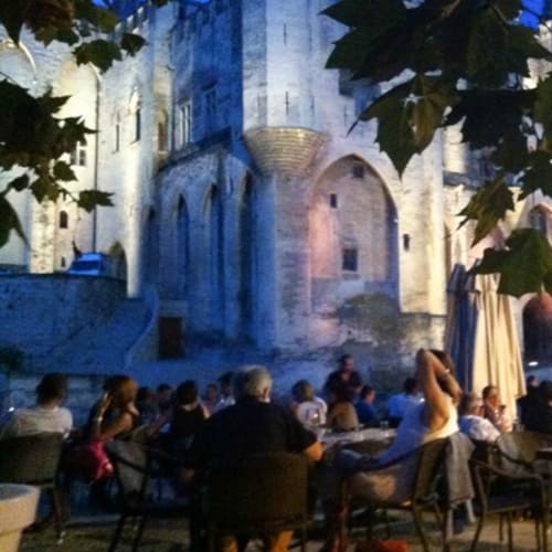 Le Moutardier du Pape, Avignon