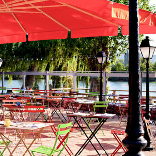 Les Canisses, Saint-Pierre-la-Garenne