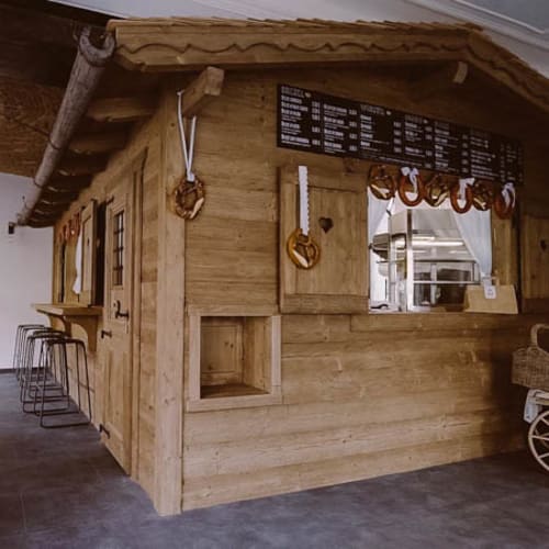 W11 Original Alpine Restaurant, Varese