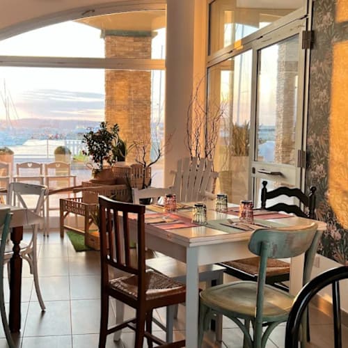 Carpa Attimi Di Mare, Marina di Montenero