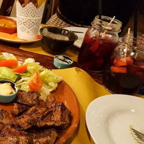 Sangria, Tapas y Alegria, Pavia