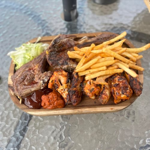 Istambouliote grill, Orgeval