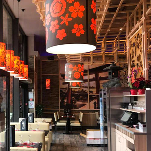 Ayako Sushi Eden, Servon