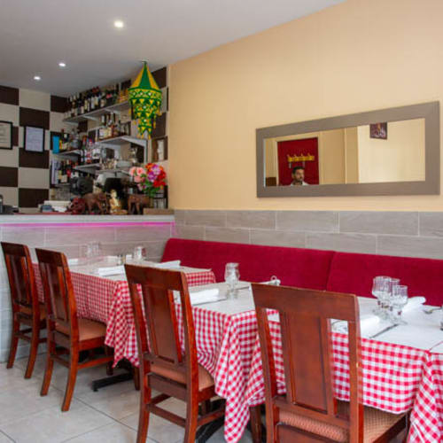 Avi Ravi, Suresnes