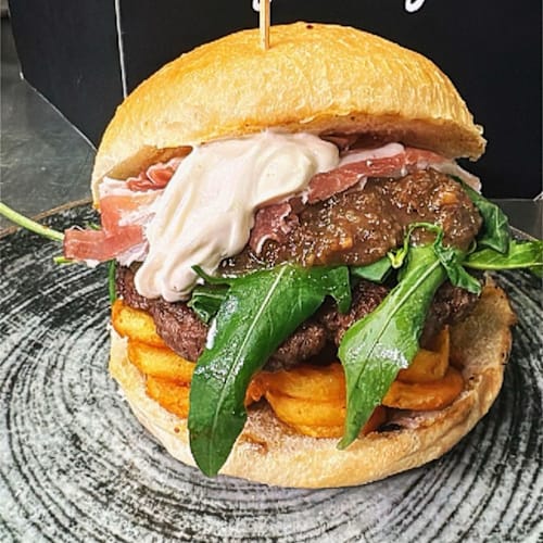 Royal Burger, Acerra