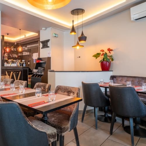 Samrat, Paris