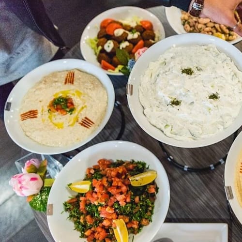 C'Issy Le Libanais, Issy-les-Moulineaux