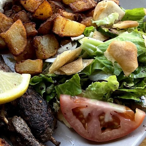 C'Issy Le Libanais, Issy-les-Moulineaux